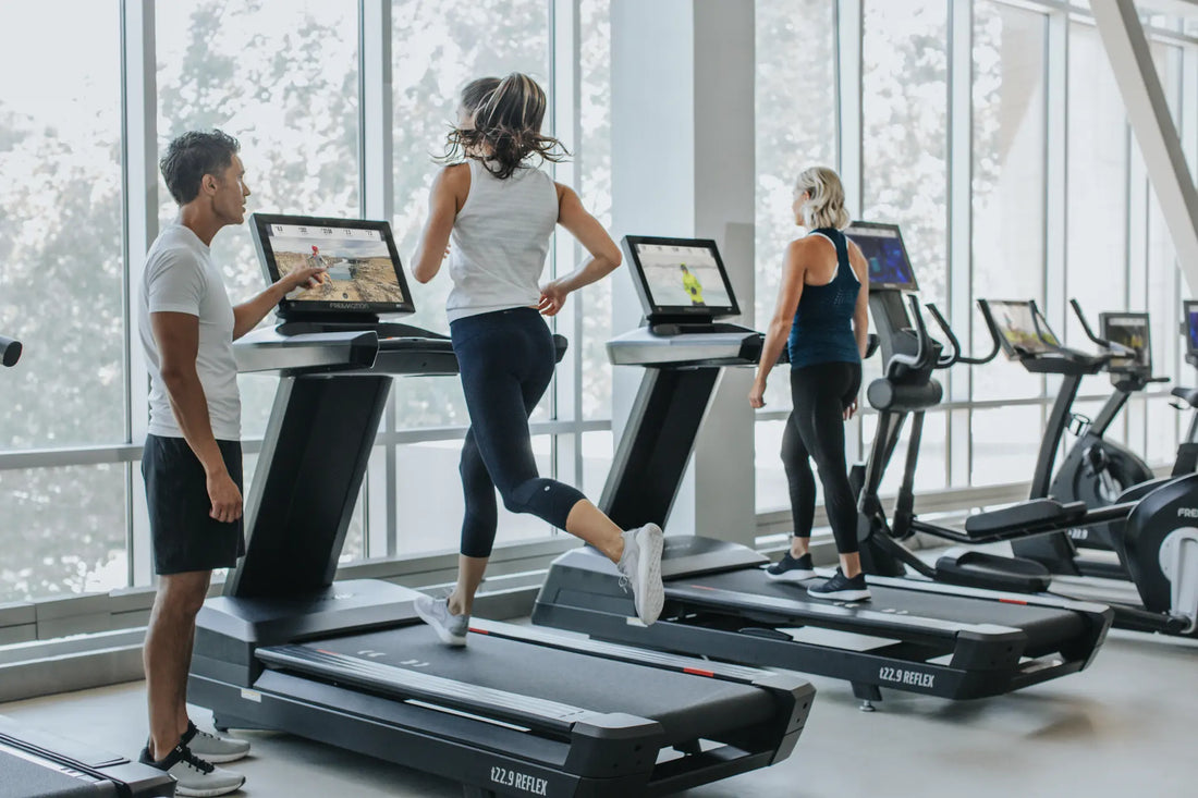 Espacio fitness con equipamiento profesional